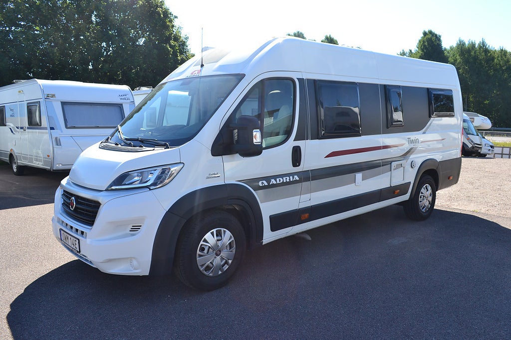 Adria TWIN Långbäddar