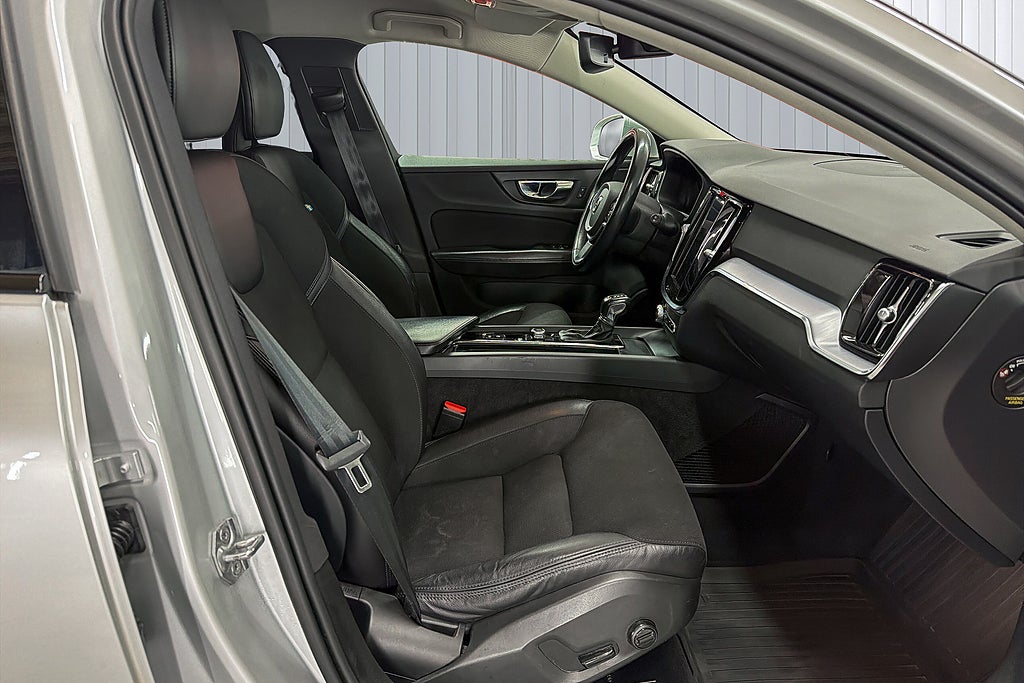Volvo V60 Cross Country 2020