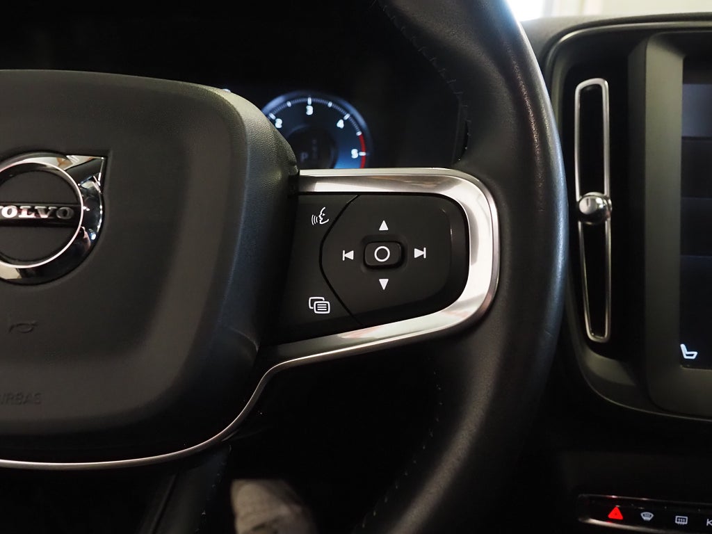 Volvo XC40 D3 150hk AWD Geartronic Kinetic | Drag | D-värm | 2020