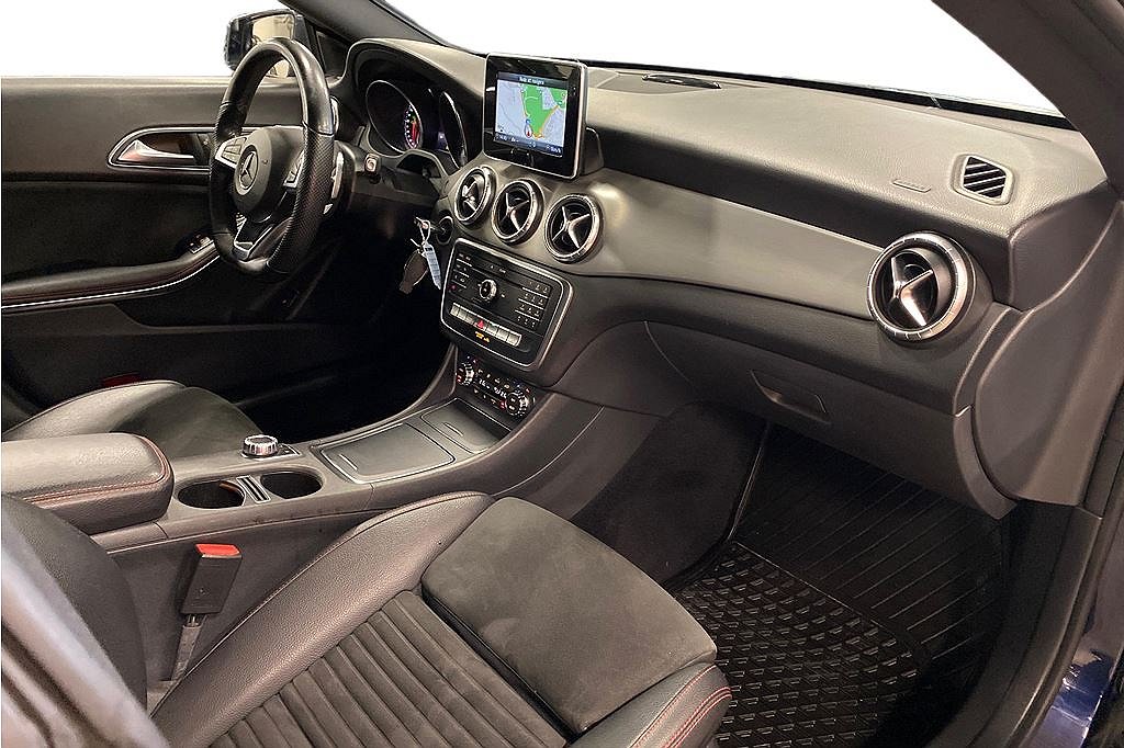 Mercedes-Benz CLA 220 D AMG, Dragkrok, Shooting Brake