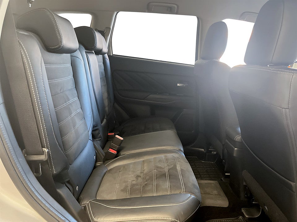 Bild på Mitsubishi Outlander 2.0 Plug-In Hybrid 4WD PHEV B 203hk