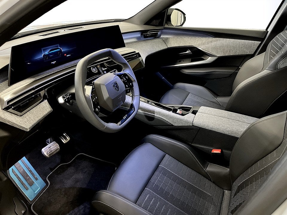Bild på Peugeot 5008 GT Hybrid 145hk Aut - NYA VINTERHJUL INGÅR!
