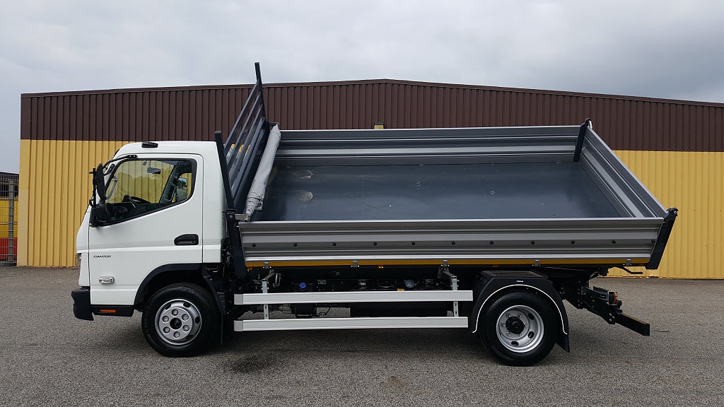 Mitsubishi Fuso 2023 - miniatyr 17