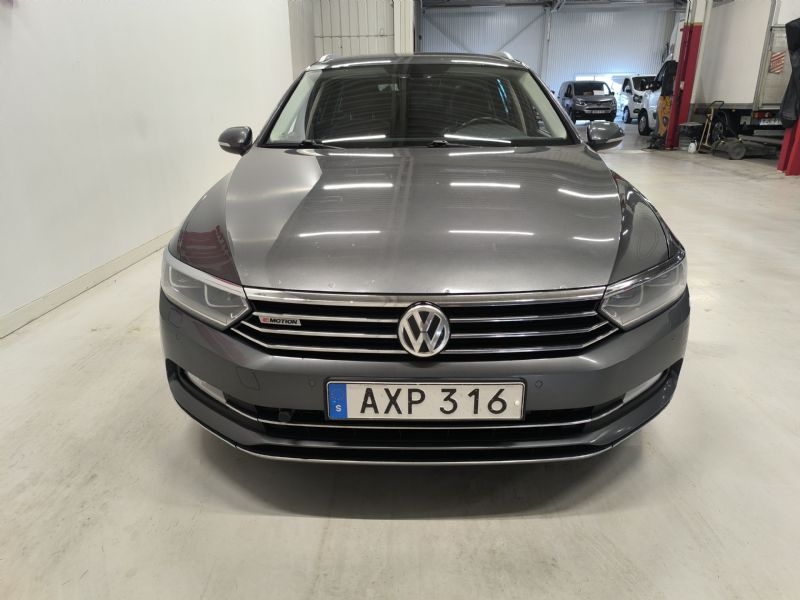 Volkswagen Passat 2016, bild 2/32
