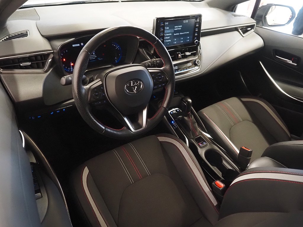 Toyota Corolla Touring Sports Hybrid e-CVT GR Sport Drag 2021