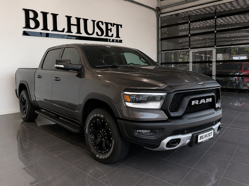 RAM 1500 Crew Cab 5.7 V8 HEMI Flex Fuel 4x4 TorqueFlite*Leasbar