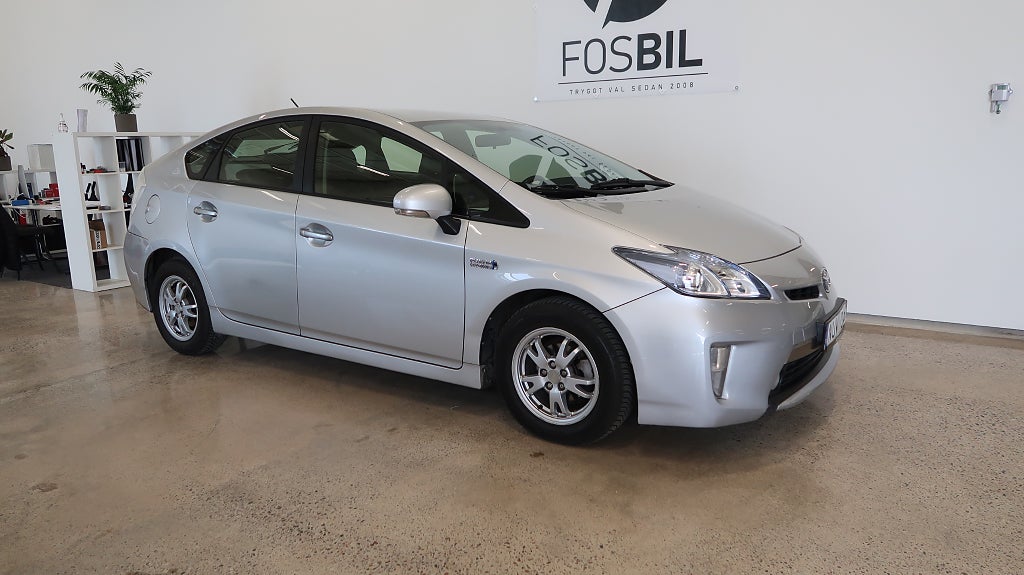 Toyota Prius Plug-in Hybrid 1.8 VVT-i + Kamera-Värmare