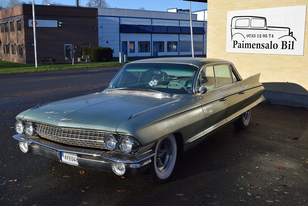 Cadillac De Ville Short Deck 6.4 V8 4D HT 330hk