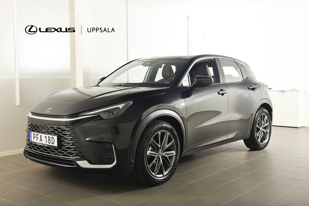 Lexus LBX 1.5 Relax Techpaketet /Vhjul