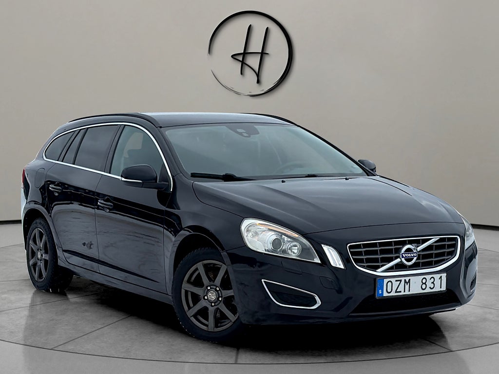 Volvo V60 D3 Momentum 6-Vxl Skinn Dragkrok Dieselvärmare * Nyservad