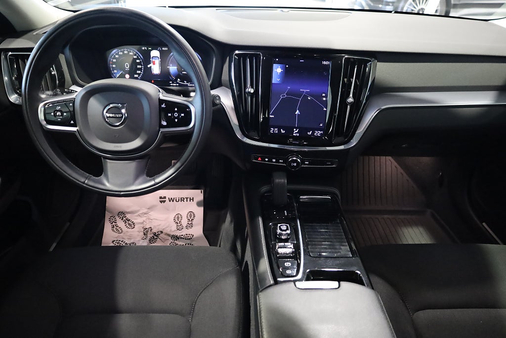 Volvo V60 T6 Twin Engine AWD AUT Momentum Navi VOC Leasbar 2020