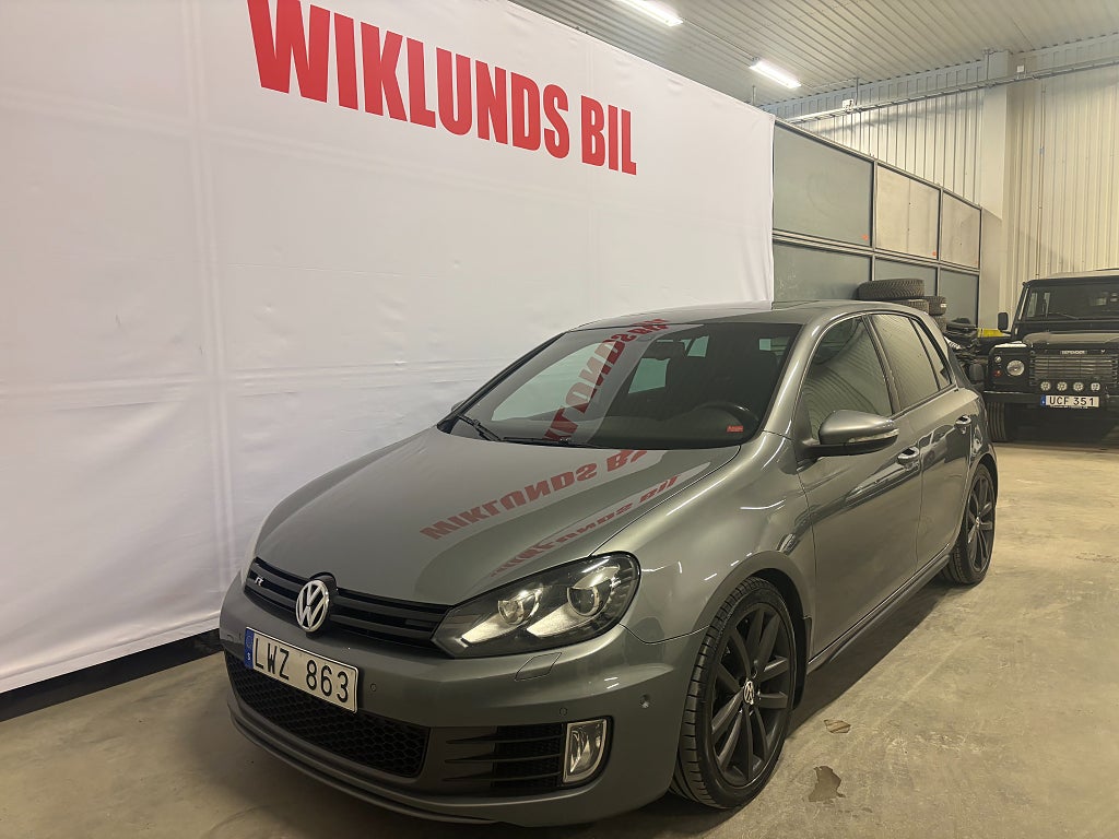 Volkswagen Golf GTD 170HK R-line Panoramatak Xenon Dyn DSG Nyserv