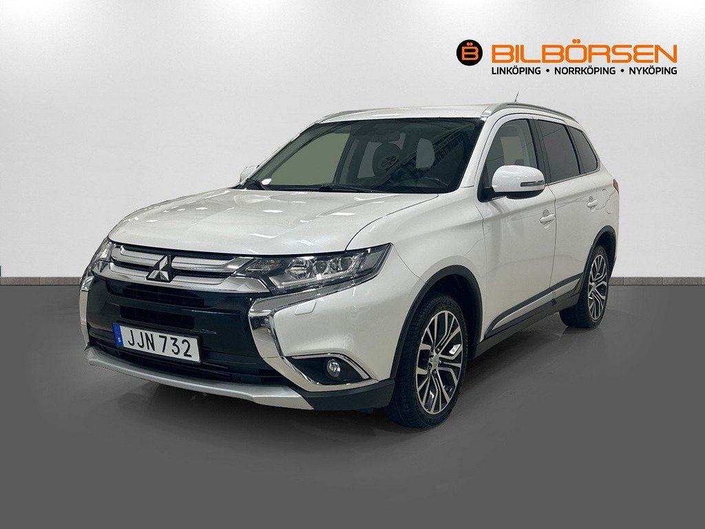 Mitsubishi Outlander 2.2 Di-D 4WD 7-Sits (Drag, Backkamera, Navi)