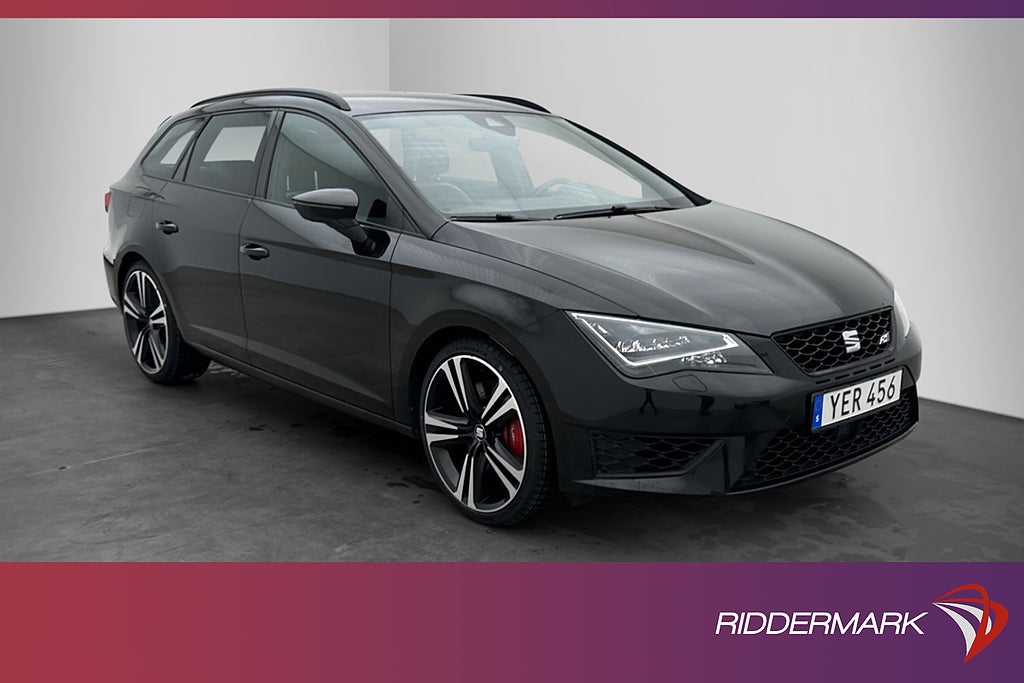 Seat Leon Cupra ST 290hk Blackline Kamera Elstol Två-brukare