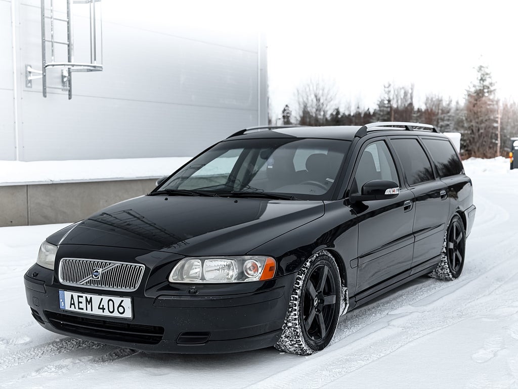 Volvo V70 2.4D nyservad|nybesiktad|fint skick