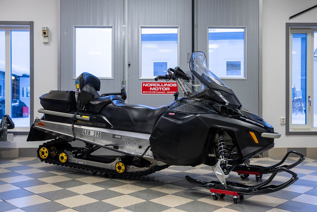 Ski-Doo Expedition 600 SDI