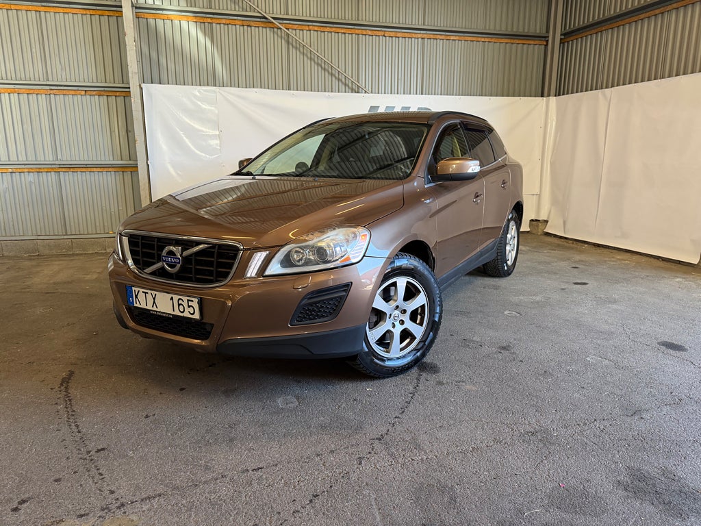 Volvo XC60 D3 AWD Momentum Dragkrok Backsensorer Värmare Nybes