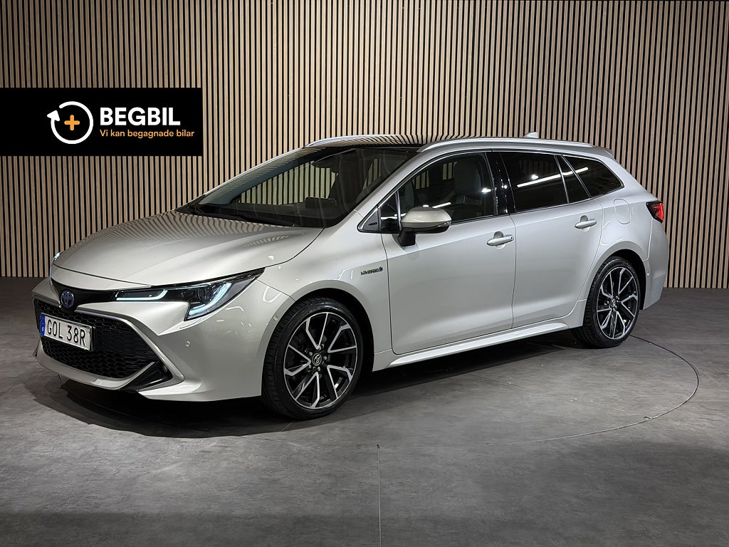 Toyota Corolla TS Hybrid e-CVT Executive /Pano/B-kamera