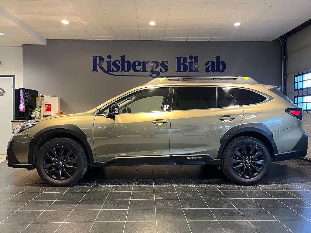 Subaru Outback 2.5 4WD XFuel Field Drag & Låg Skatt!!