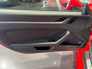 Sportkupé Porsche 911 16 av 16