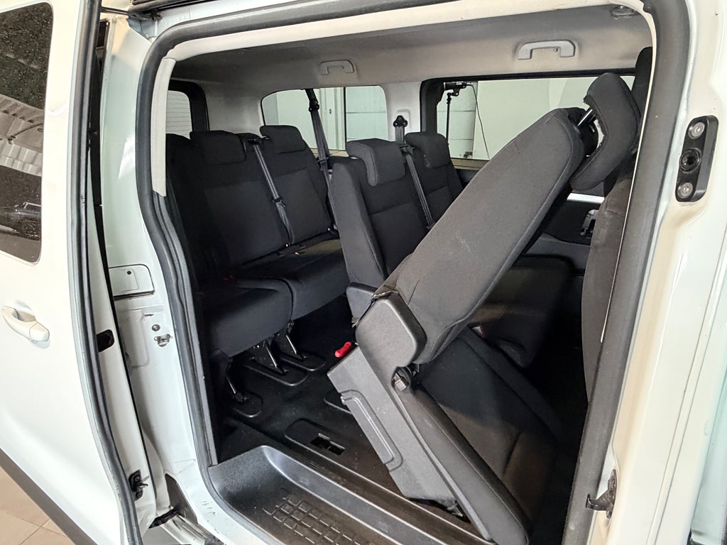 Peugeot Traveller 2019 - miniatyr 11