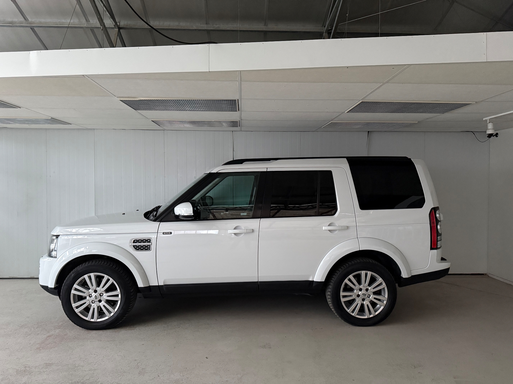 Land Rover Discovery 2014, bild 2/30
