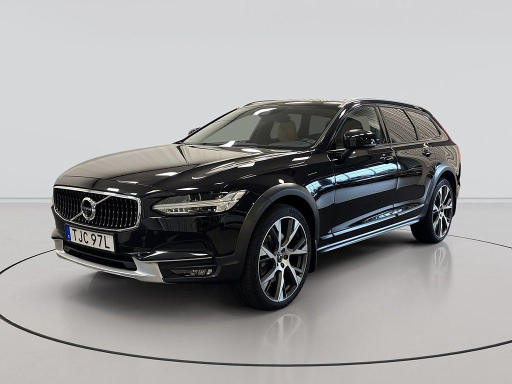 Volvo V90 Cross Country