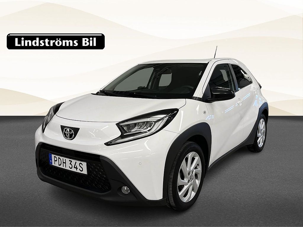 Toyota Aygo X Play 1.0 72hk S&V-Hjul Moms