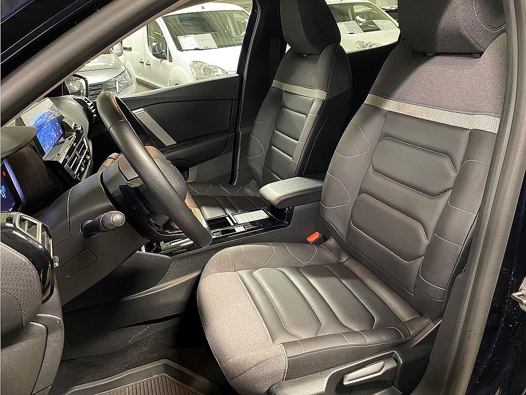 Bild på Citroën C4 Shine 1.2 PT 130hk Aut - 360-KAMERA