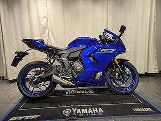 Yamaha YZF-R7 Icon Blue / Finns för beställning!