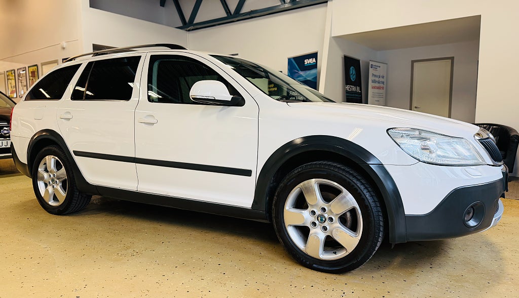 Skoda Octavia Scout 2.0 TDI DPF 4Motion Scout Euro 5