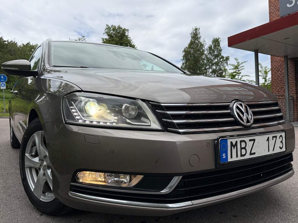 Volkswagen Passat  2.0 TD i170H4MotionGTDragXenonVärm Nybesiktigad 