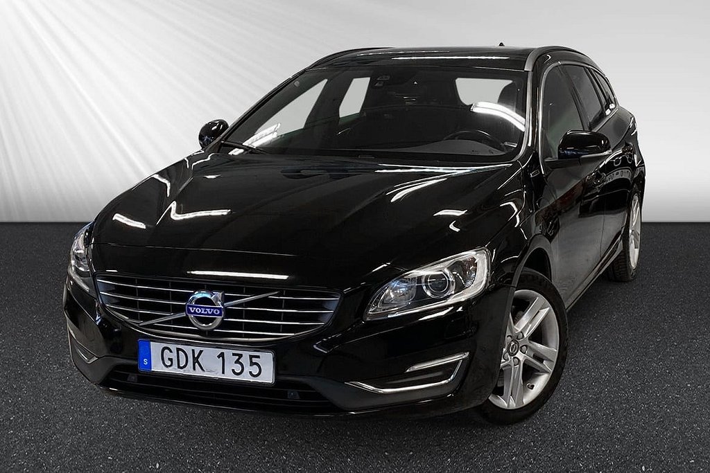 Volvo V60 D5 AWD Twin Engine Classic Momentum Drag VOC Navi Värmare