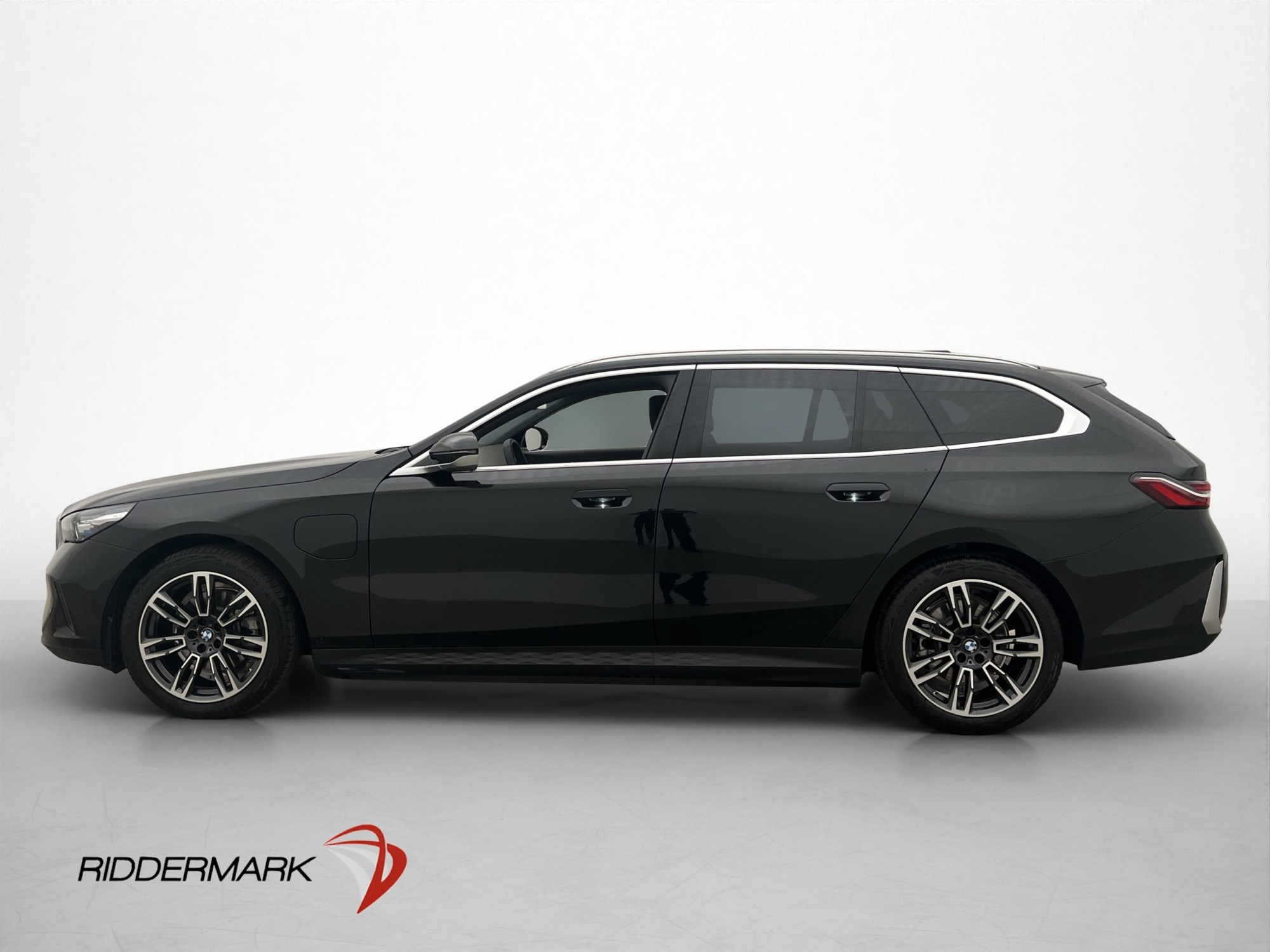 BMW 530 e xDrive Touring 299hk H/K 2026, bild 5/72