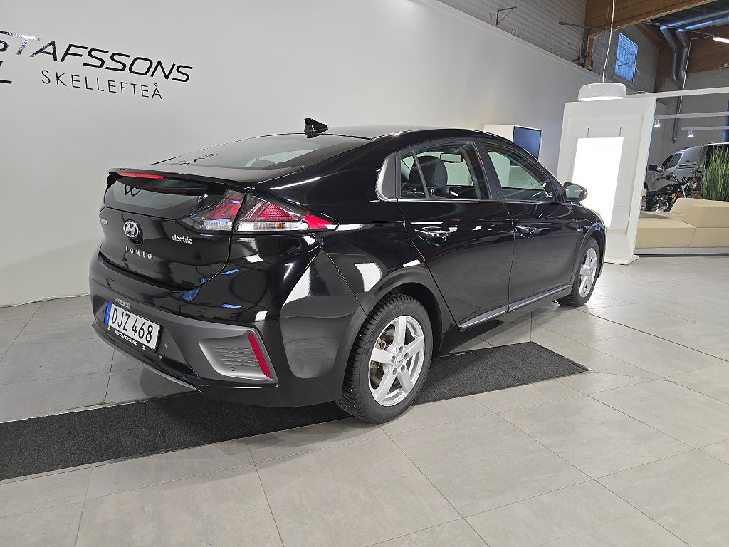 Hyundai IONIQ Premium Electric 38.3 kWh | Vinterhjul ingår