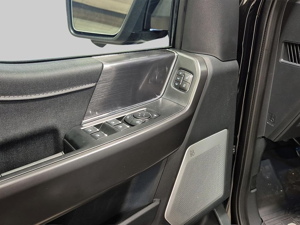 Ford F-150 LARIAT Black Edition Supercrew 5.0 V8