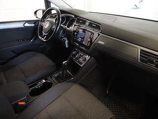 Minibuss Volkswagen Touran 9 av 21