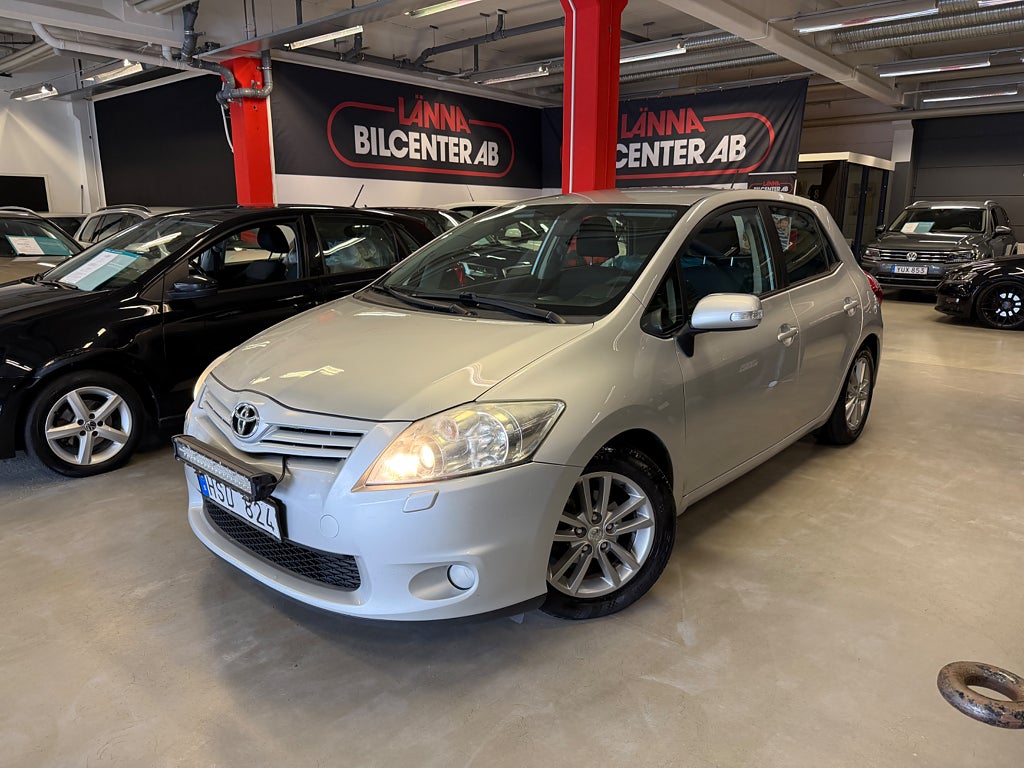 Toyota Auris 1.4 D-4D Motorvärmare 3 ägare Plus paket LED-ramp SoV