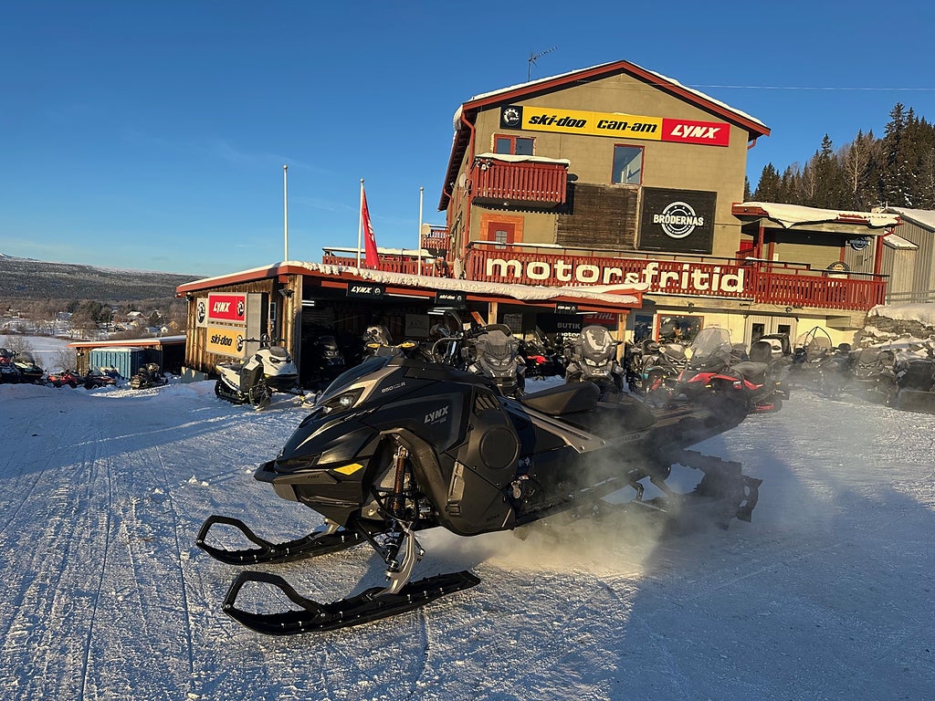 Lynx Shredder DS 3900 850 E-Tec Turbo R -24 