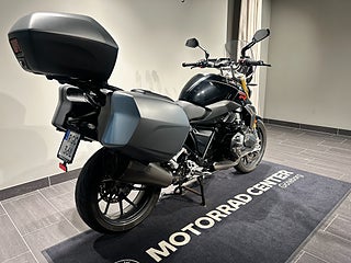 BMW R1250R Opt719/Akra/Kolfiber/Väskor/Hugger