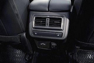 SUV Mazda CX-60 19 av 26