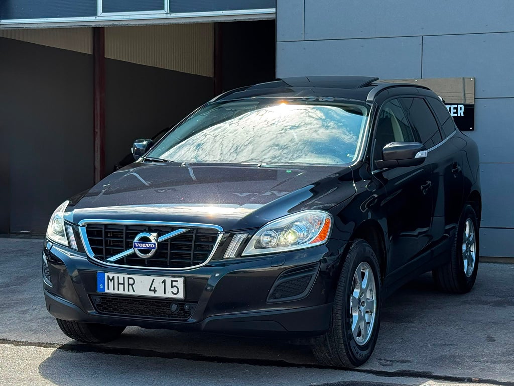 Volvo XC60 D3 AWD Geartronic Momentum \ ny kamrem sats 