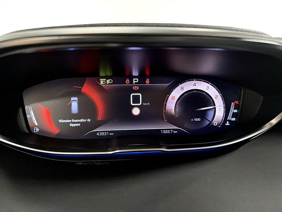 Bild på Peugeot 5008 GT 1.2 PT 130hk Aut 7-SITS B-KAMERA