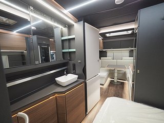 Husvagn, 1-axl Knaus Azur 500 FU 12 av 20