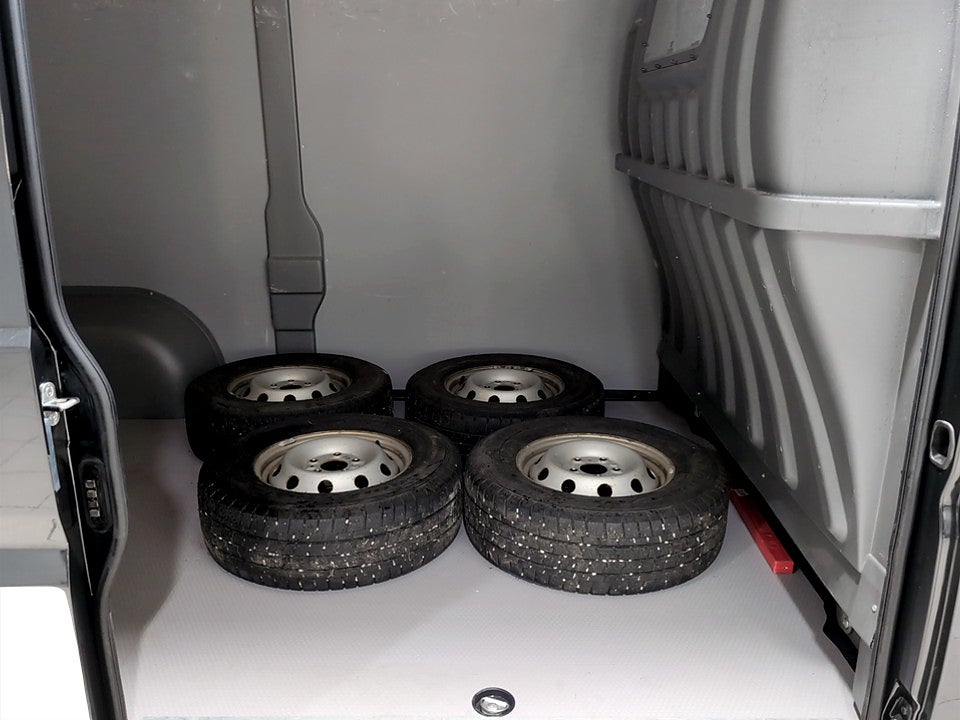 Bild på Peugeot Boxer PRO+ 2.2 BHDi 140hk L2H2 - B-KAMERA, DRAG