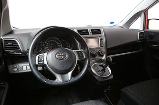 Halvkombi Toyota Verso-S 16 av 23