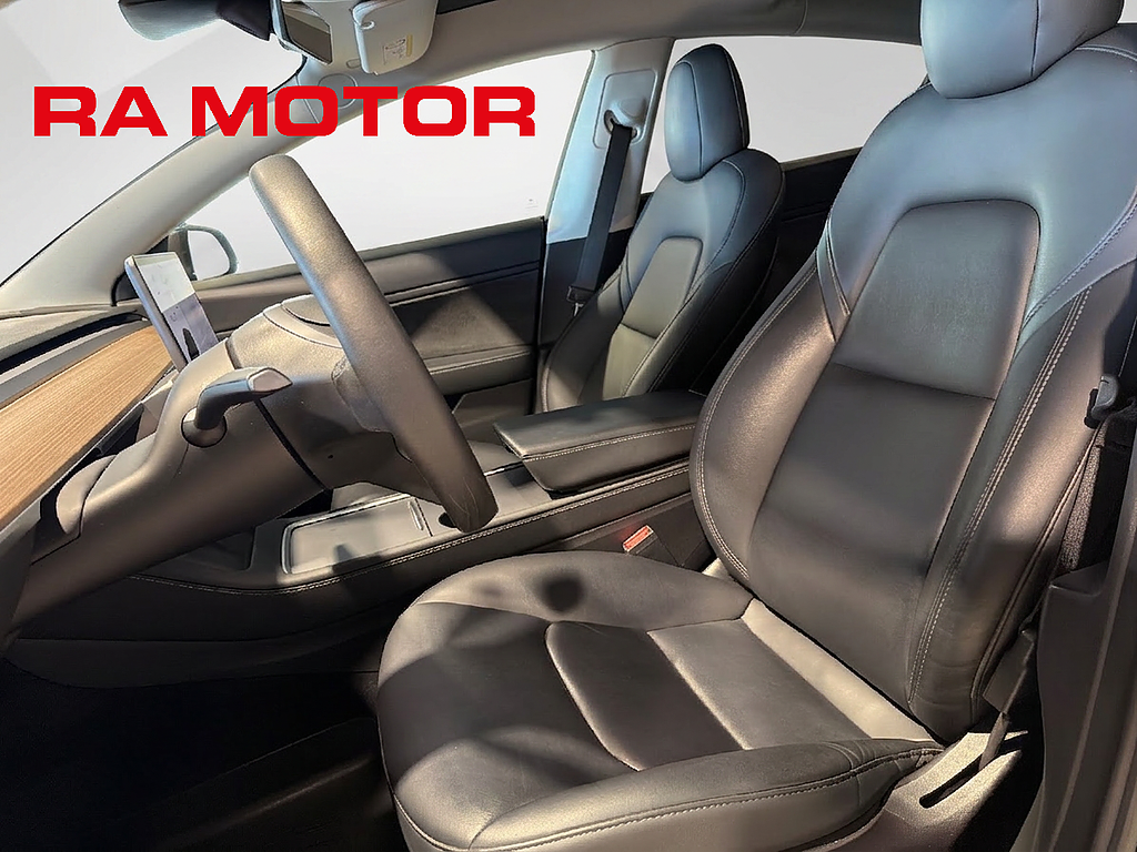 Tesla Model 3 Long Range 440hk AWD | Panorama | Dragkrok | 2021