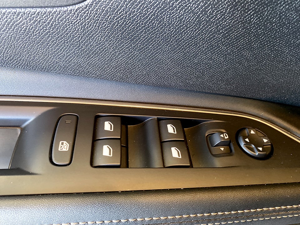 Bild på Peugeot 5008 GT 1.2 PT 130hk Aut 7-SITS B-KAMERA CARPLAY