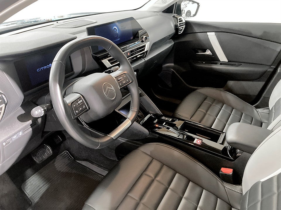 Bild på Citroen C4 Max Hybrid 145hk Aut BACKSENSORER CARPLAY