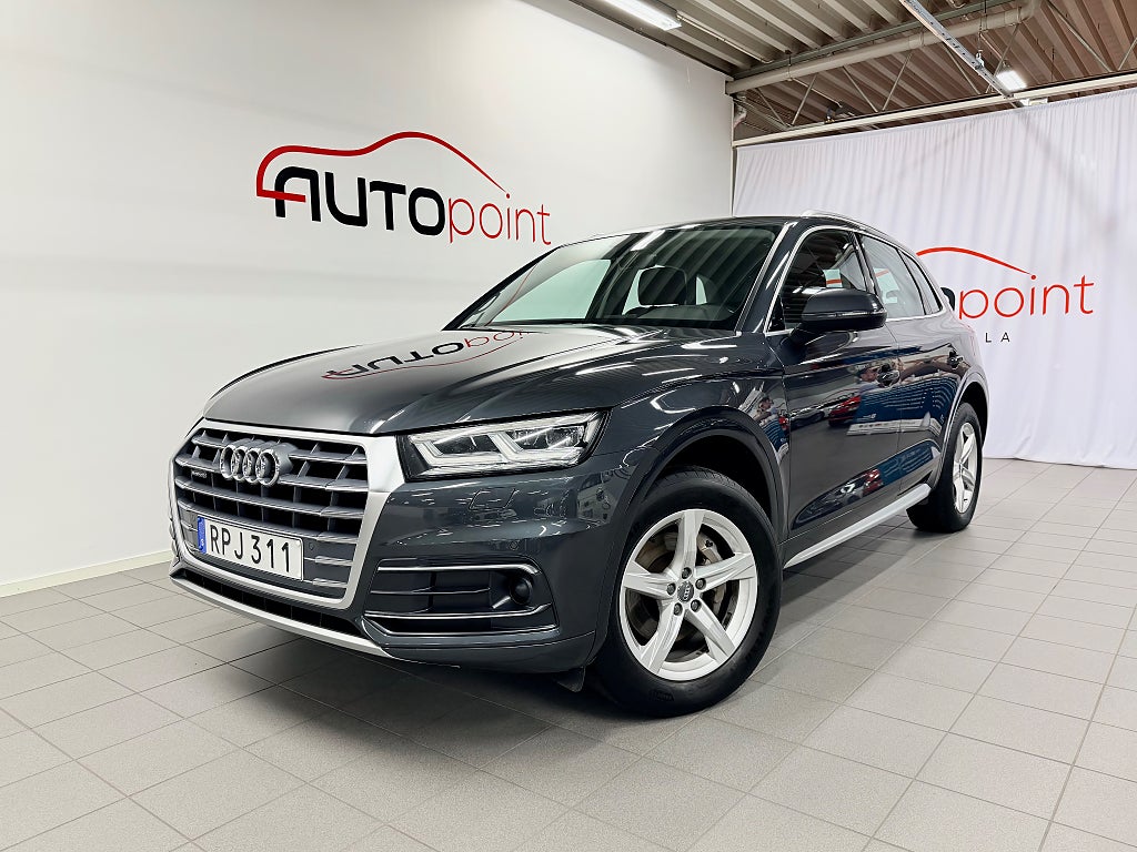 Audi Q5 2.0 TDI quattro 190hk Värmare Drag Navi 1 Ägare